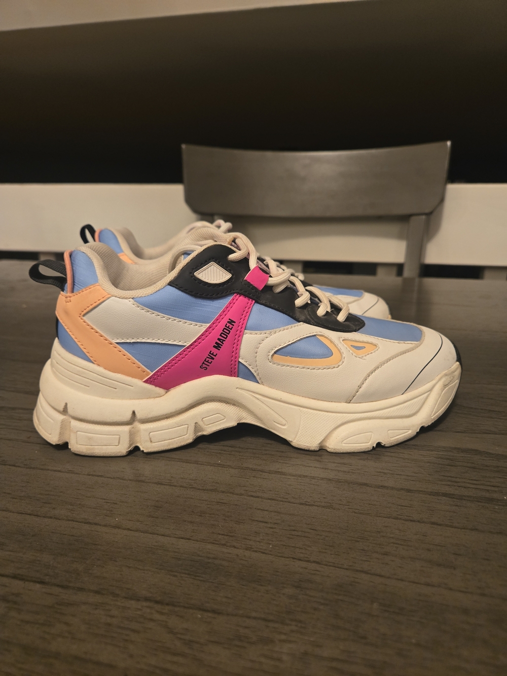 Steve Madden Women's Clydie Sneakers Purple Blue Pink Possession Size 8.5